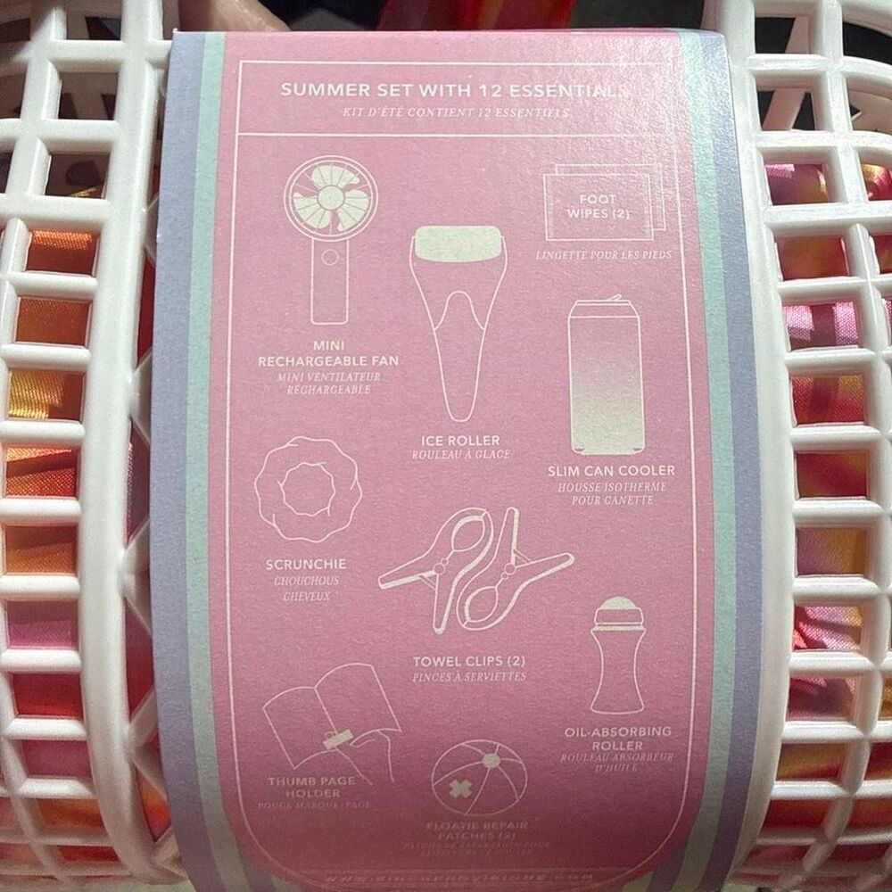 Essentials Women's Accessory - Picture 3 of 3